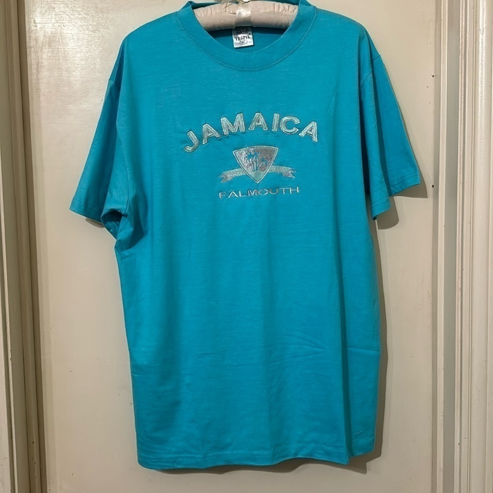 NWOT Falmouth Jamaica embroidered shirt